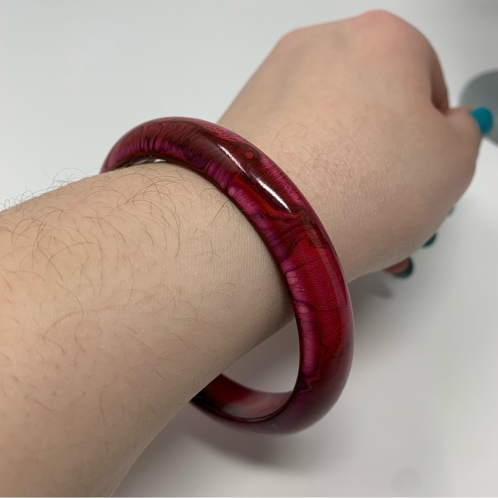 Vintage Magenta Red Purple Pink Wood Painted Classic Slim Bangle - Picture 7 of 13